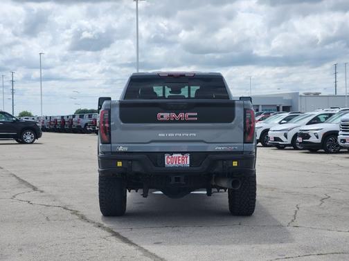 Thunderstorm Gray 2024 GMC Sierra 2500 AT4X