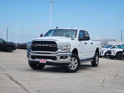 Bright White Clearcoat 2024 RAM 2500 Big Horn