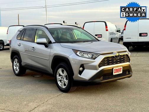 2020 Toyota RAV4 XLE