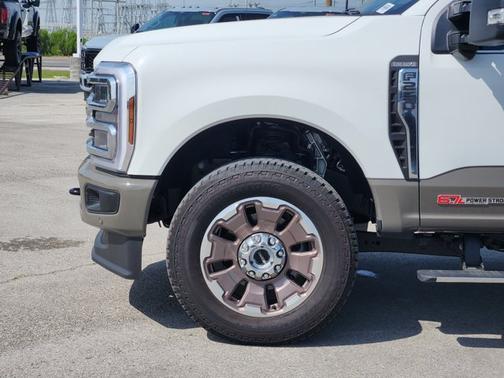 Star White Metallic Tri-Coat 2026 Ford F-250 King Ranch