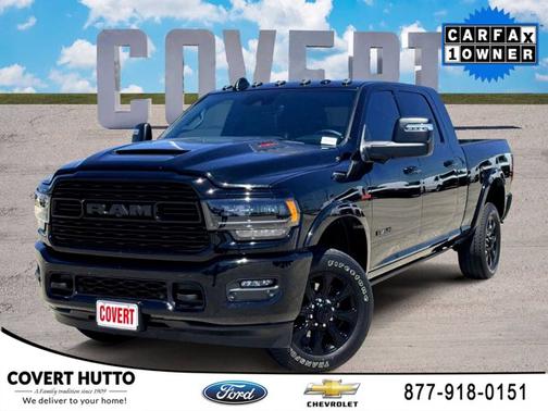 Diamond Black Crystal Pearlcoat 2024 RAM 2500 Limited