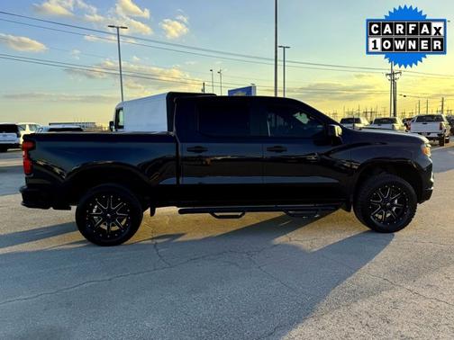 2022 Chevrolet Silverado 1500 Custom Trail Boss