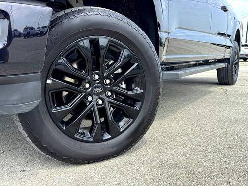 Black 2024 Ford F-150 LARIAT