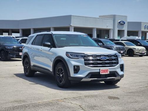 Space White Metallic 2026 Ford Explorer Active