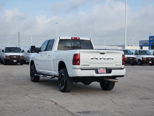 Bright White Clearcoat 2025 RAM 2500 Laramie