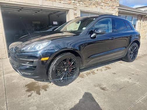 2016 Porsche Macan Turbo