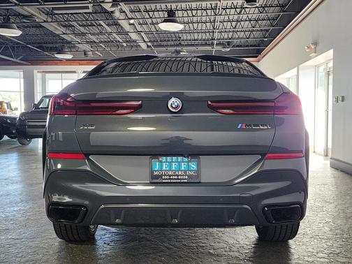 2023 BMW X6 M50i