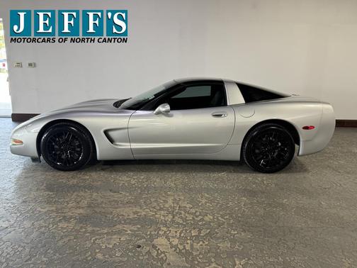 2003 Chevrolet Corvette Base