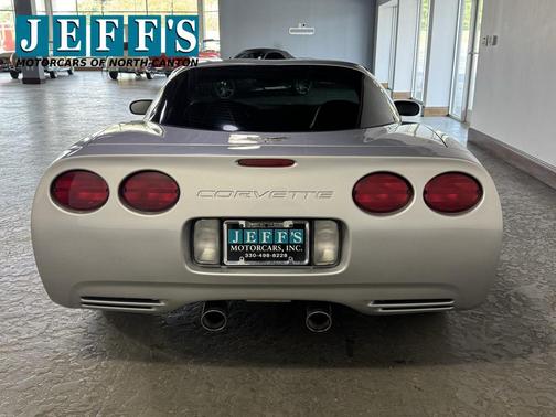 2003 Chevrolet Corvette Base