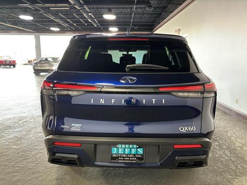 2023 INFINITI QX60 Pure