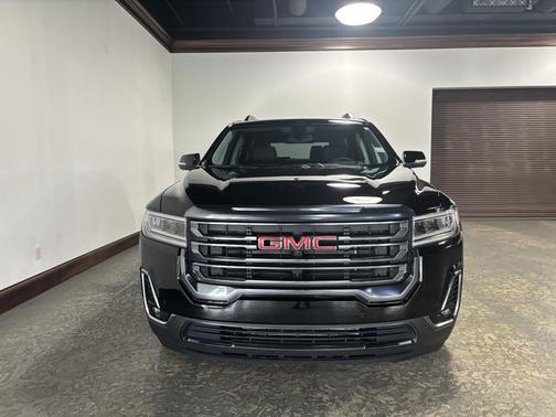 2023 GMC Acadia AWD AT4