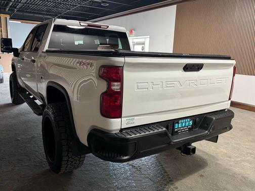 2023 Chevrolet Silverado 2500 Custom