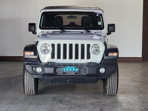 2022 Jeep Wrangler Unlimited Sport
