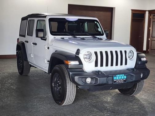 2022 Jeep Wrangler Unlimited Sport