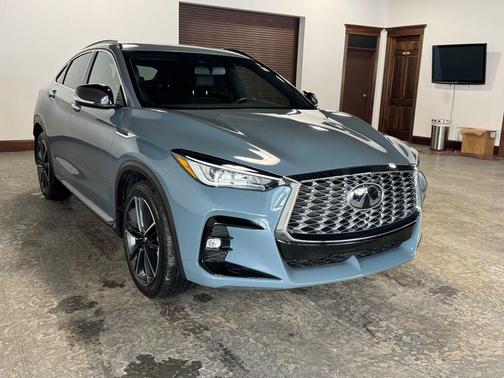 2023 INFINITI QX55 LUXE