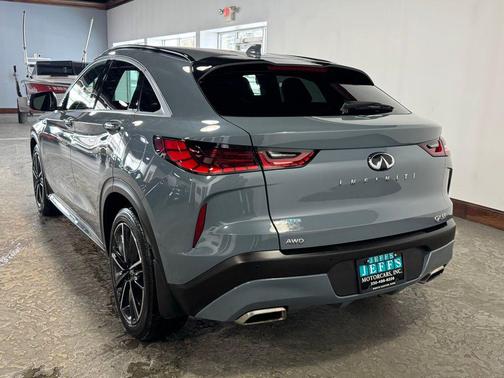 2023 INFINITI QX55 LUXE