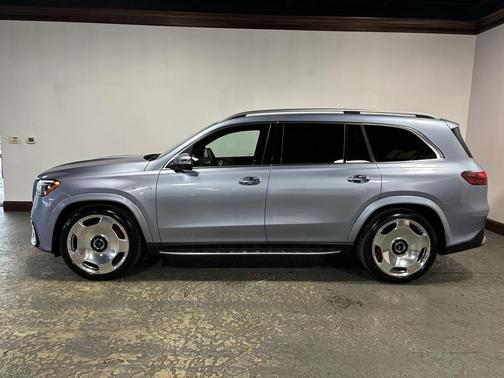 2026 Mercedes-Benz AMG GLS 63 Base