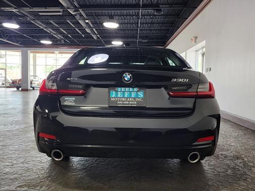 2025 BMW 330 i xDrive