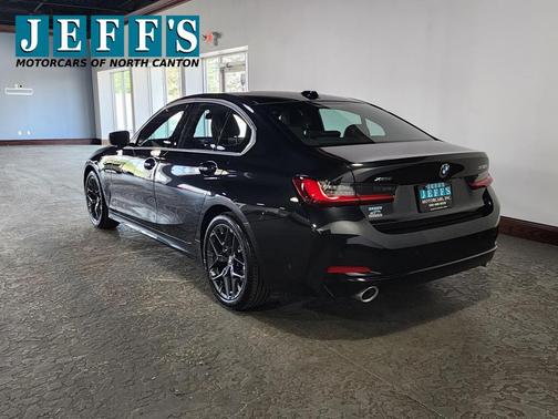 2025 BMW 330 i xDrive