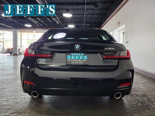 2025 BMW 330 i xDrive