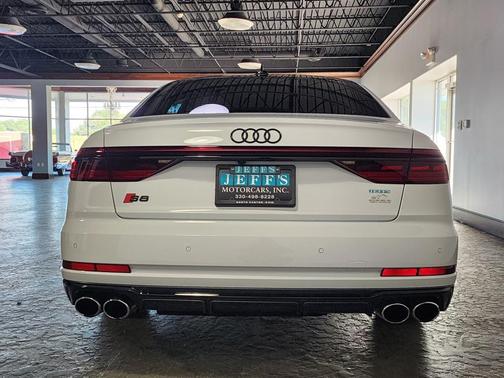 2025 Audi S8 4.0T