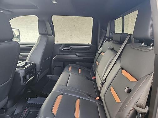 2024 GMC Sierra 2500 AT4