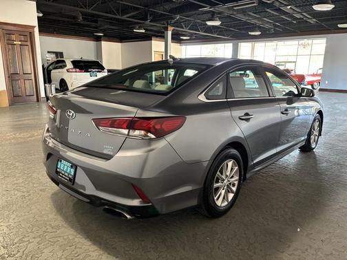 2019 Hyundai SONATA SE