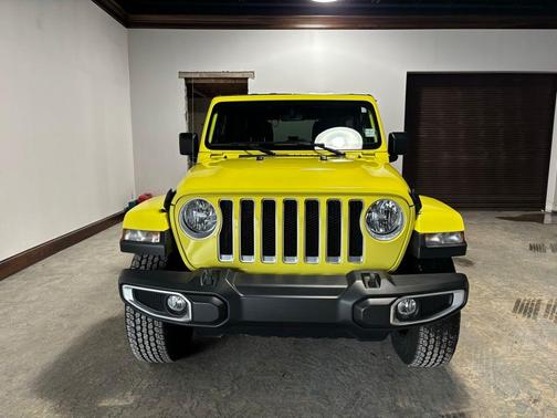 2023 Jeep Wrangler 4-Door Sahara