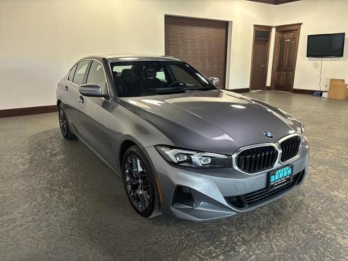 2025 BMW 330 i xDrive