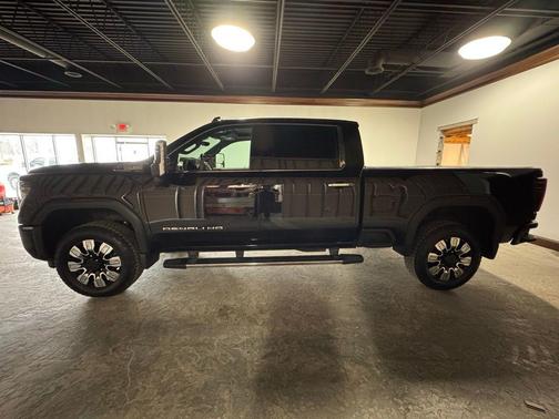 2024 GMC Sierra 2500 Denali
