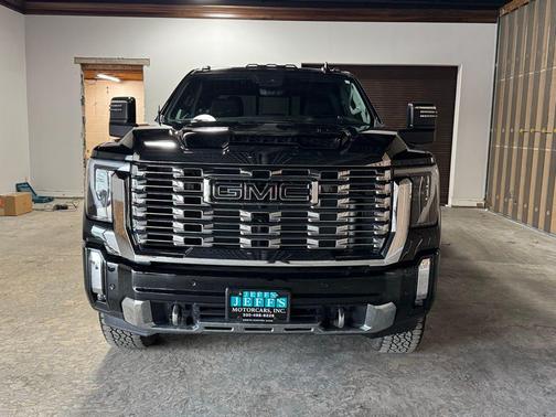 2024 GMC Sierra 2500 Denali