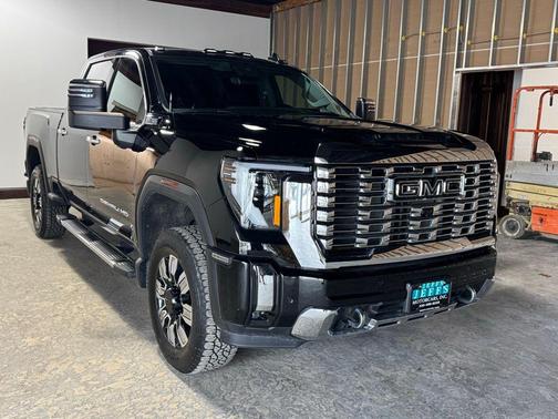 2024 GMC Sierra 2500 Denali