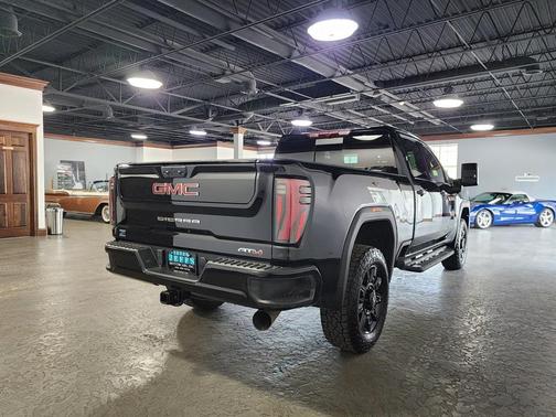 2024 GMC Sierra 2500 AT4