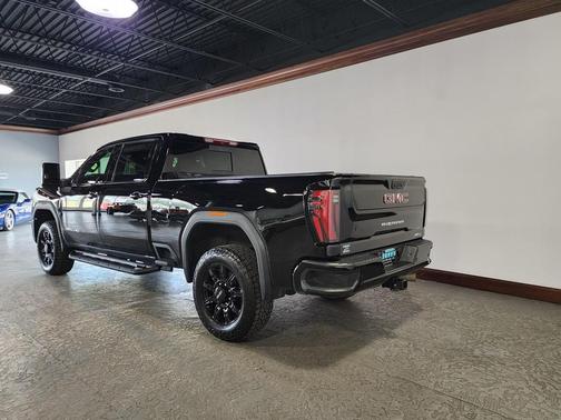 2024 GMC Sierra 2500 AT4