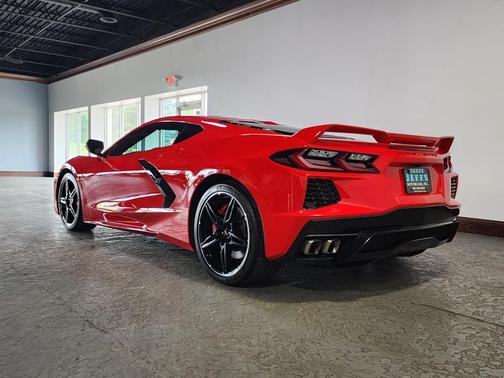 2021 Chevrolet Corvette Stingray w/2LT