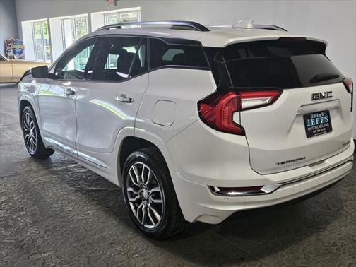 2023 GMC Terrain Denali