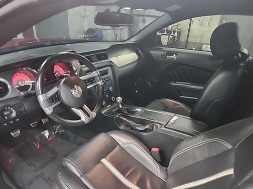 2012 Ford Mustang GT Premium