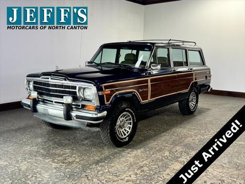 1990 Jeep Grand Wagoneer Base