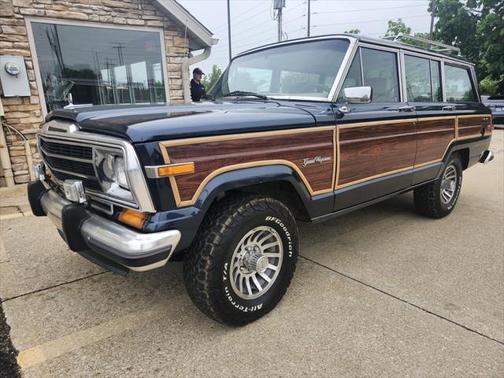 1990 Jeep Grand Wagoneer Base