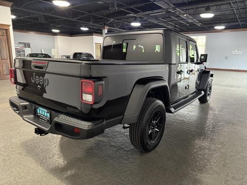 2021 Jeep Gladiator Sport S