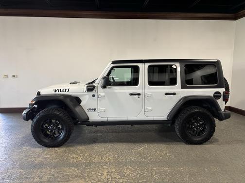 2024 Jeep Wrangler 4xe Willys