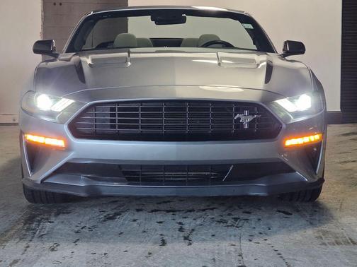 2020 Ford Mustang EcoBoost