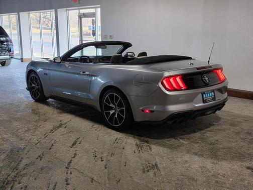 2020 Ford Mustang EcoBoost