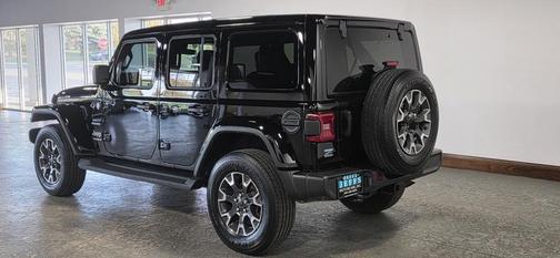 2024 Jeep Wrangler 4-Door Sahara