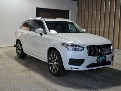 2023 Volvo XC90 B5 Core