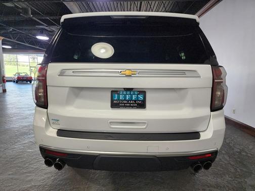 2023 Chevrolet Suburban 4WD High Country