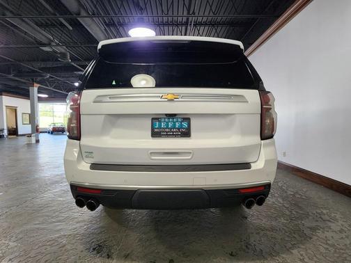2023 Chevrolet Suburban 4WD High Country
