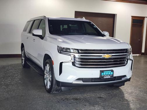 2023 Chevrolet Suburban 4WD High Country
