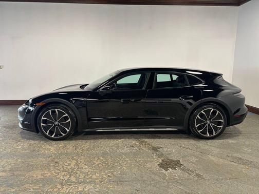 2024 Porsche Taycan 4