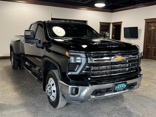 2025 Chevrolet Silverado 3500 LTZ